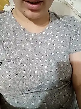 XXX chat uživo modela Emi_hot1