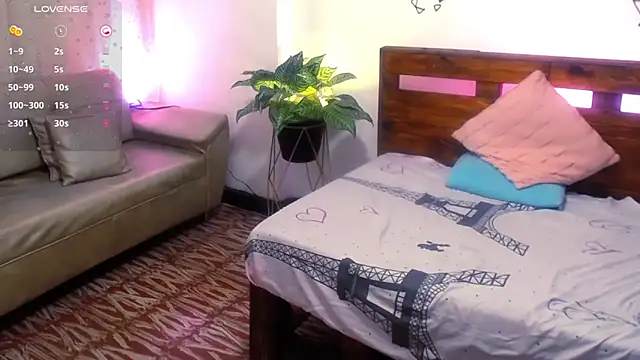 XXX chat uživo modela Yeseniaa25_