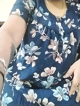 sravyasexyyn Webbikameraesitys