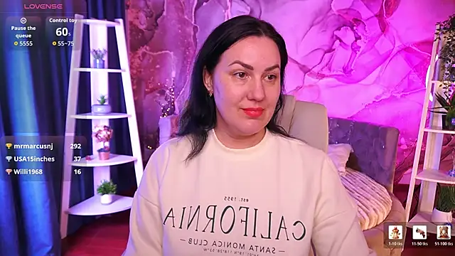 VelvetLuck's Live XXX Chat