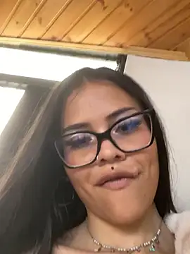 Cloe_pink1: онлайн-секс-чат