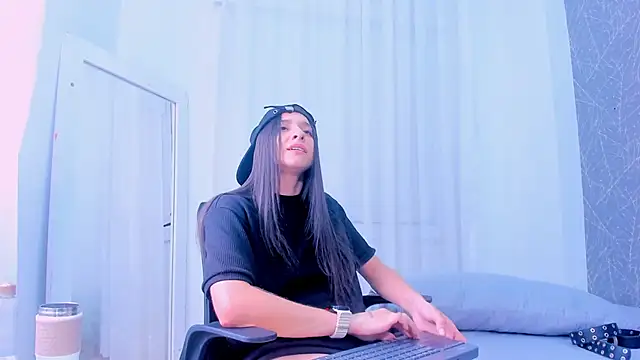 ViictoriiaSaenz 라이브 XXX 채팅