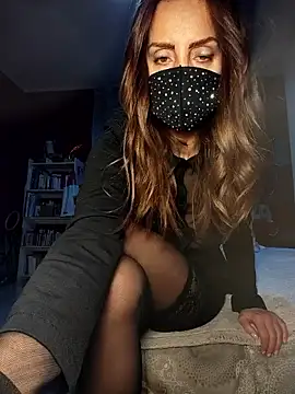 Akemi_rossiのライブXXXチャット