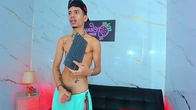 Chatroom XXX en direct de Alex_jeins_at