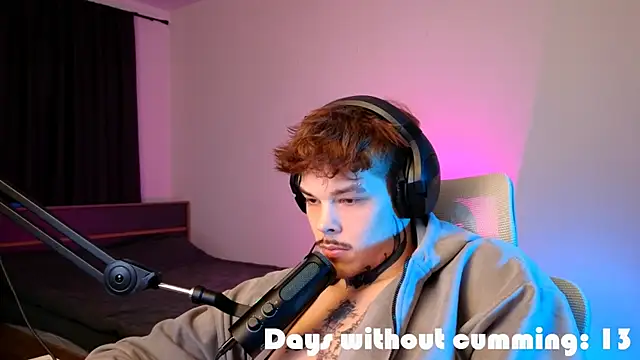 DENIS_HERE Live XXX Chat