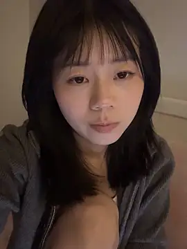 Nana-3's Live XXX Chat