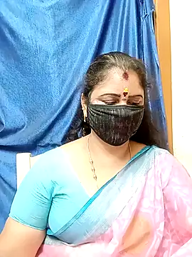 sushma26 Show in webcam