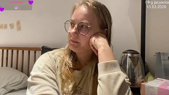 JacyWinslat élő XXX-chatje