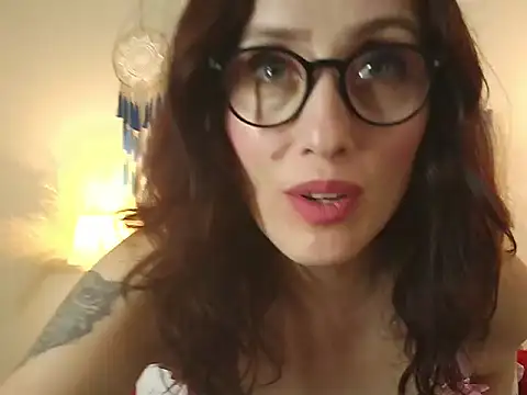 IberianMoonMK 现场XXX聊天