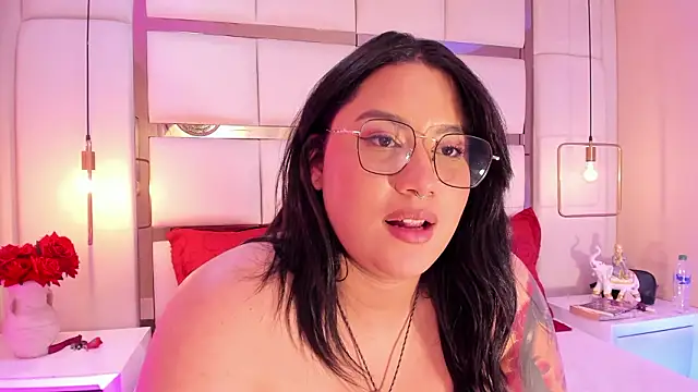 elizavenusn Live XXX chat