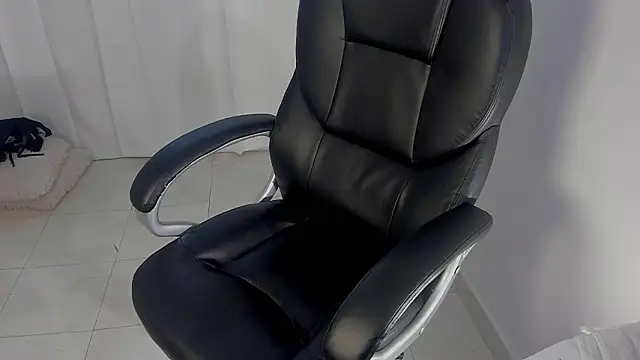 shooting_wilson Adlı Modelin Web Kamerası Şovu