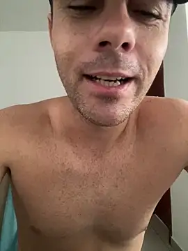 Show modela Steves24 na web-kameri