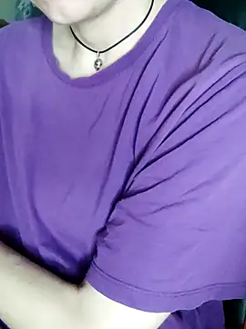 Aashikalaa Adlı Modelin Canlı XXX Sohbeti