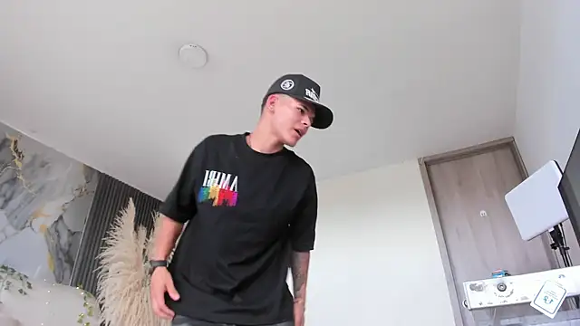 DylanRoyce_のライブXXXチャット