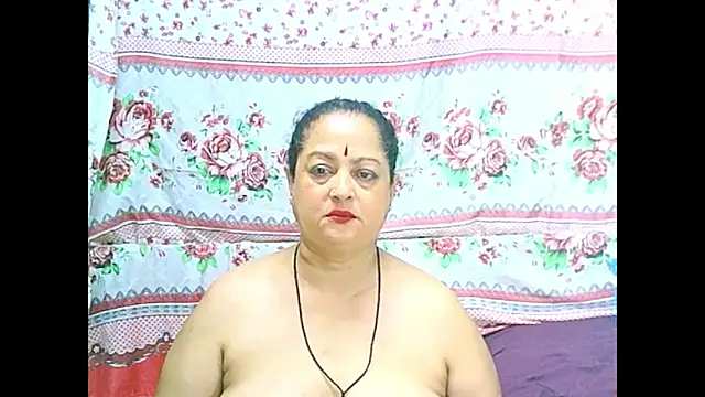 matureindian Adlı Modelin Canlı XXX Sohbeti