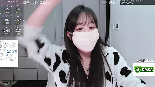 whitelee2 Live XXX-Chat