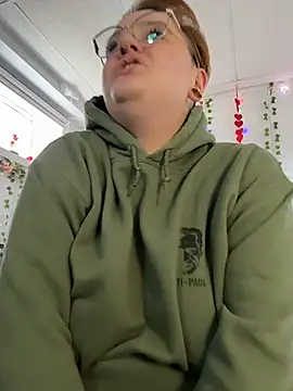 CurvesNChaosのライブXXXチャット