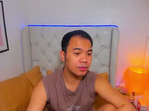 Chat XXX ao vivo de AsianZero