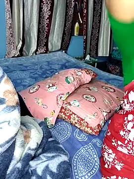 Živý XXX chat Naughty-Chaaya