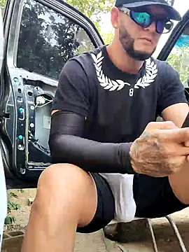 PIGHIGHDIRTY_p0 élő XXX-chatje