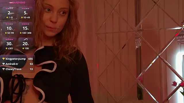 MollyHilton 现场XXX聊天