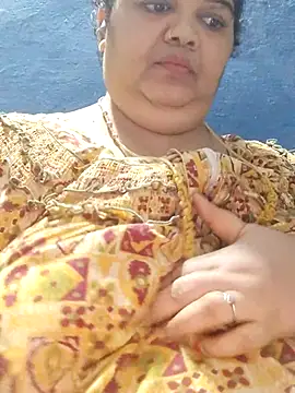 tamilthanushri live XXX chat