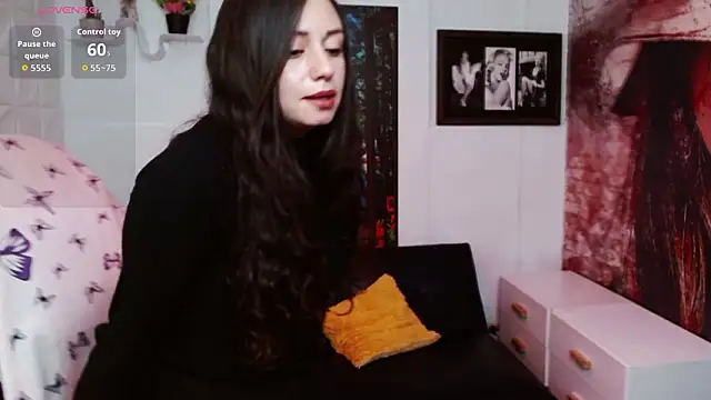 Eva_Roussell লাইভ XXX চ্যাট