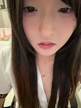 minnie566 লাইভ XXX চ্যাট