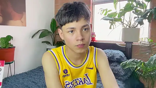 Andy_Belier23 Obrolan Langsung XXX