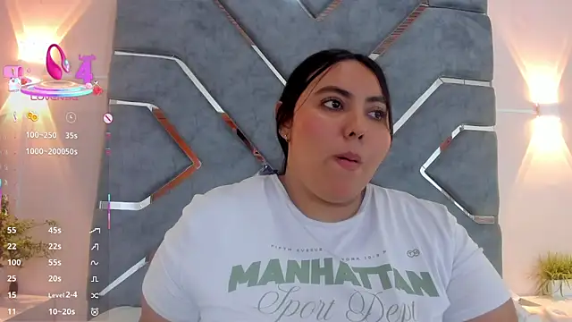 LucciaPorter – Naživo XXX chat