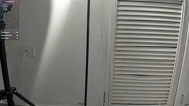 miranda_villa's Live XXX Chat