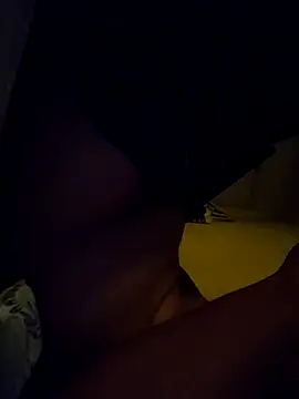 jerryrooh69 Adlı Modelin Canlı XXX Sohbeti