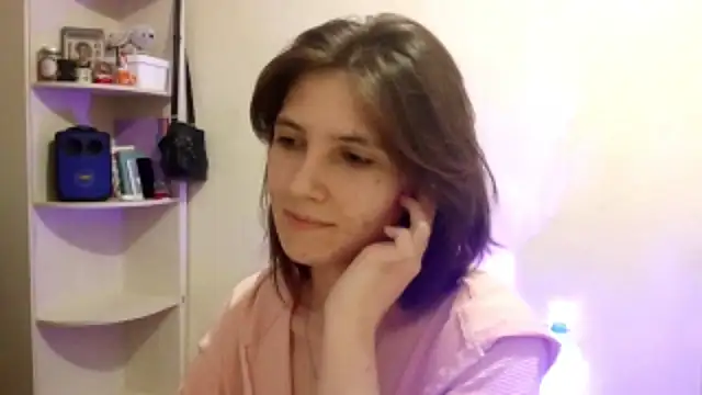 FluffyKisses 现场XXX聊天