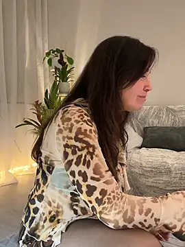 Chatroom XXX en direct de HotLdyllic