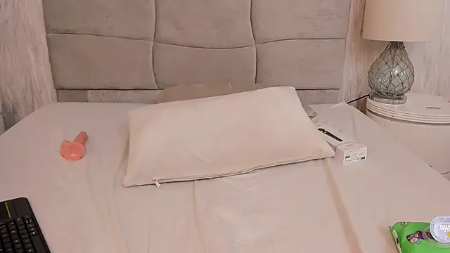 Naomii_BDSM Adlı Modelin Web Kamerası Şovu