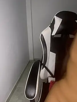 Chatroom XXX en direct de Valeria_Cherry9