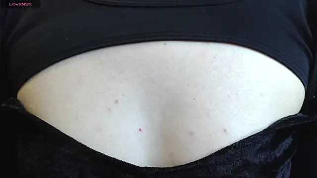 Chatroom XXX en direct de Aelita_bb