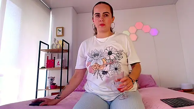 Sairy_ élő XXX-chatje