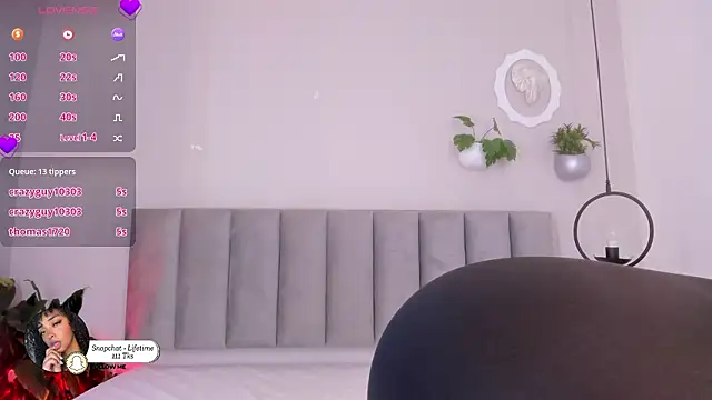 Tina_curly élő XXX-chatje