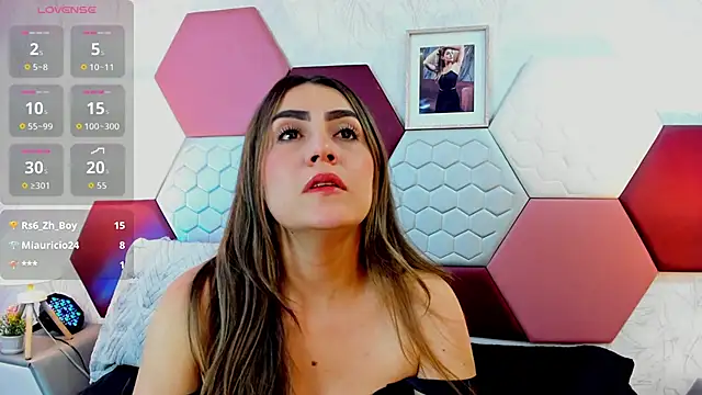 AriaRous 现场XXX聊天