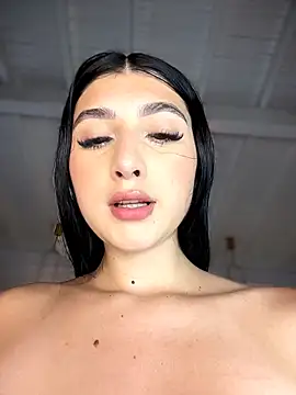 BadLilAngelXXX Show in webcam