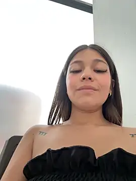 Czat XXX na żywo – Alyshanon18