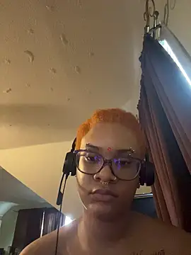 nickytheehawtie Chat XXX live