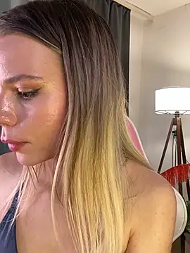 MistressMommyKate webcam show