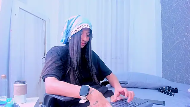 ViictoriiaSaenz 라이브 XXX 채팅