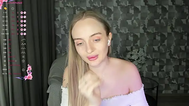 A_delina's Live XXX Chat