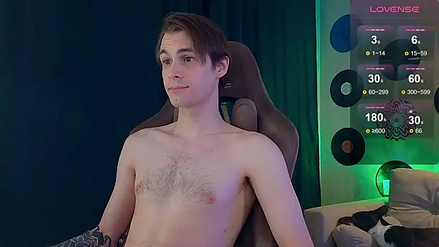 Pokazy przed kamerką – DebugMee