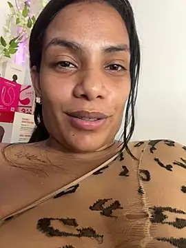 Chat XXX ao vivo de ArielleMillerr-