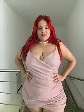 Missy_22_ Show in webcam