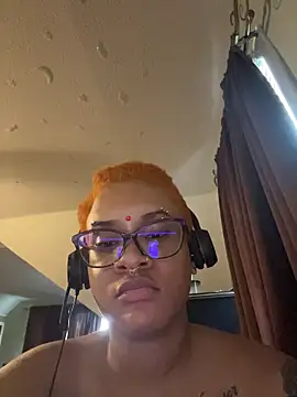 Chat XXX Live nickytheehawtie